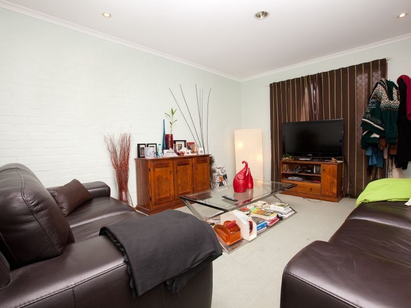 3/3 Riddle Place, Gordon ACT 2906