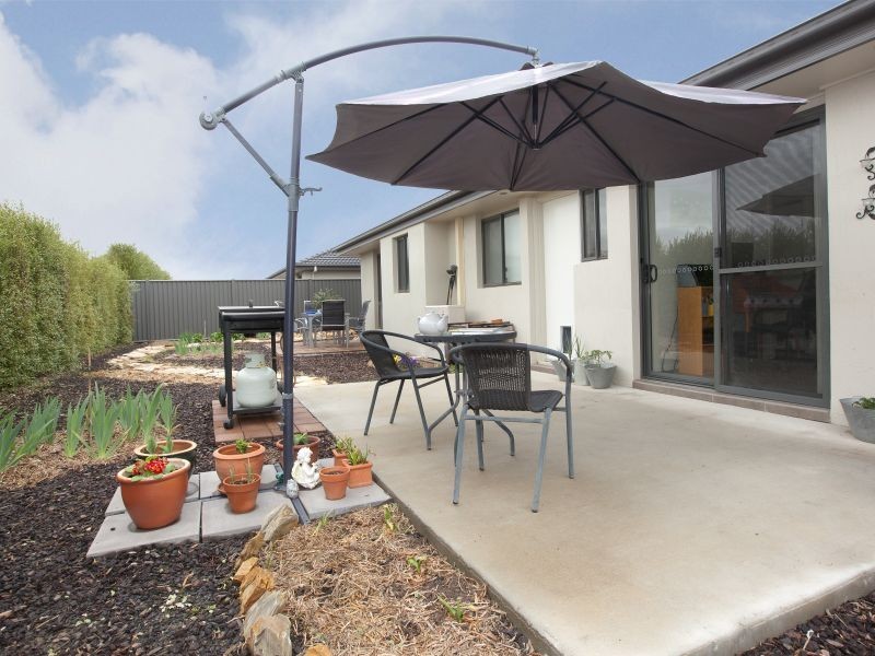 11/4-6 McMahon Drive, Bungendore NSW 2621