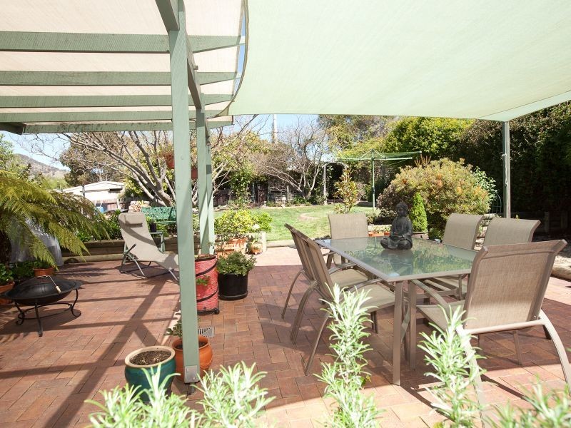 14 Hocking Place, Bonython ACT 2905
