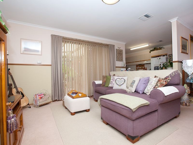 14 Hocking Place, Bonython ACT 2905
