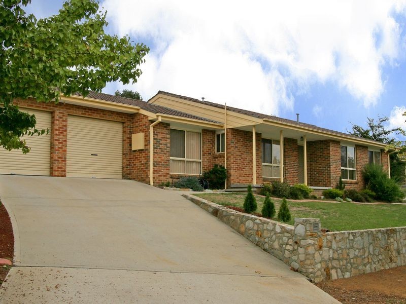 32 Myles Connell Crescent, Gordon ACT 2906