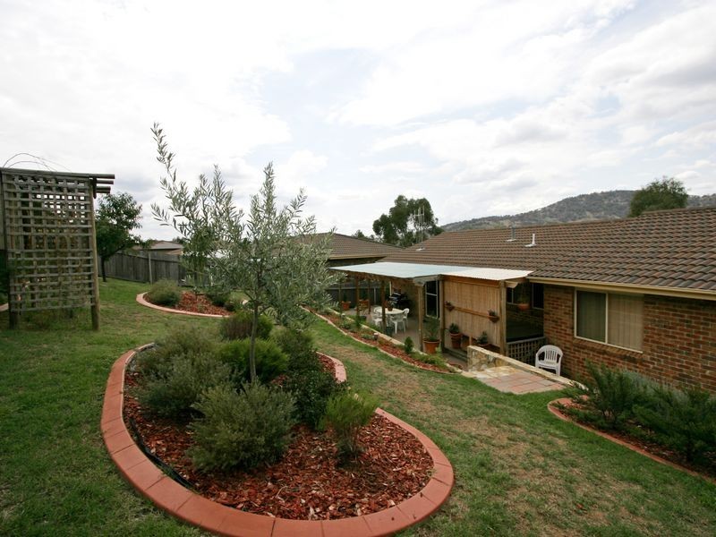 32 Myles Connell Crescent, Gordon ACT 2906