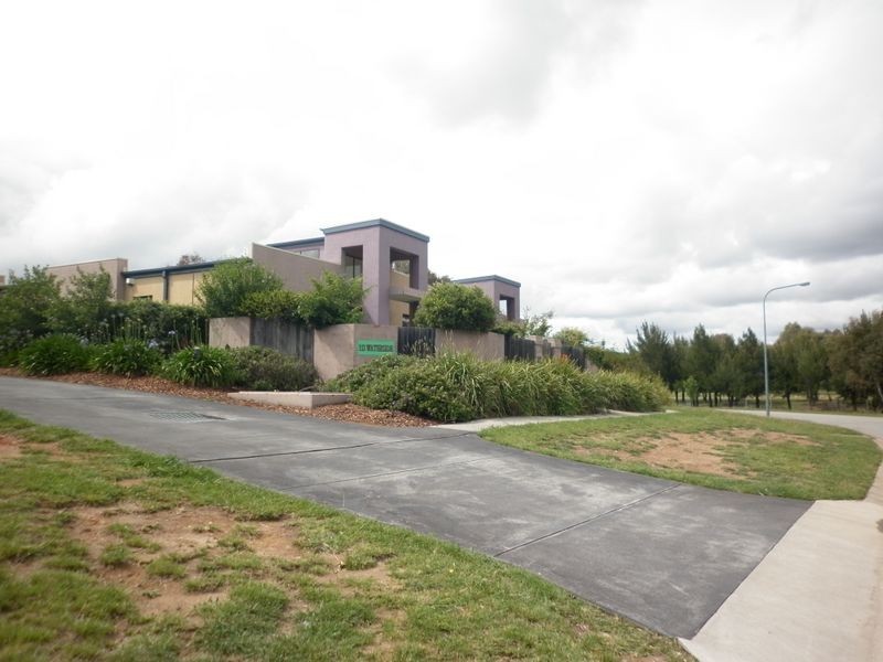 4/113 Mortimer Lewis Drive, Greenway ACT 2900