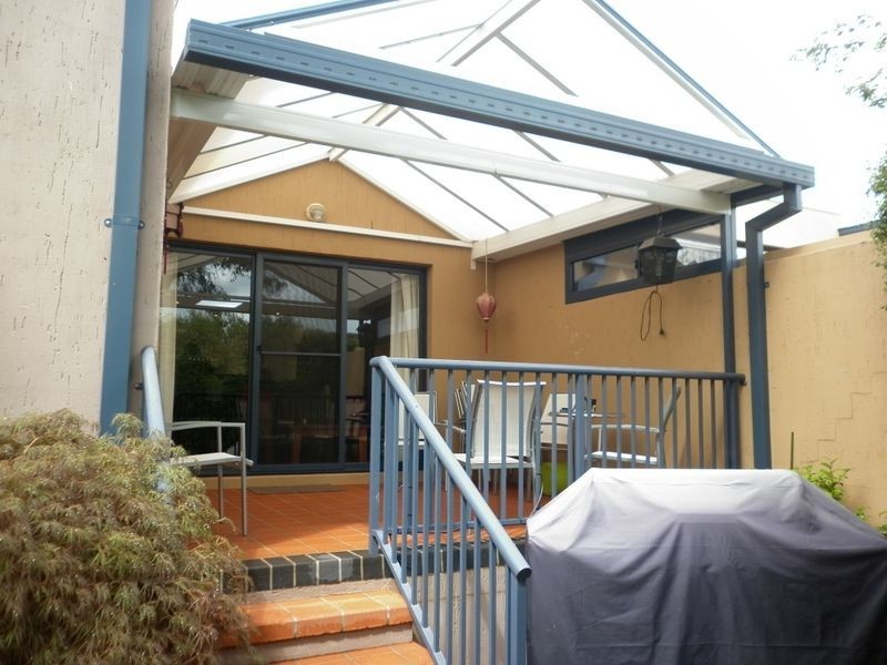 4/113 Mortimer Lewis Drive, Greenway ACT 2900