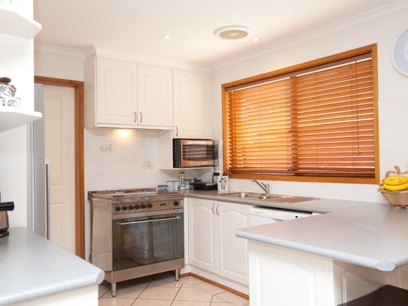 10 Mollee Crescent, Isabella Plains ACT 2905