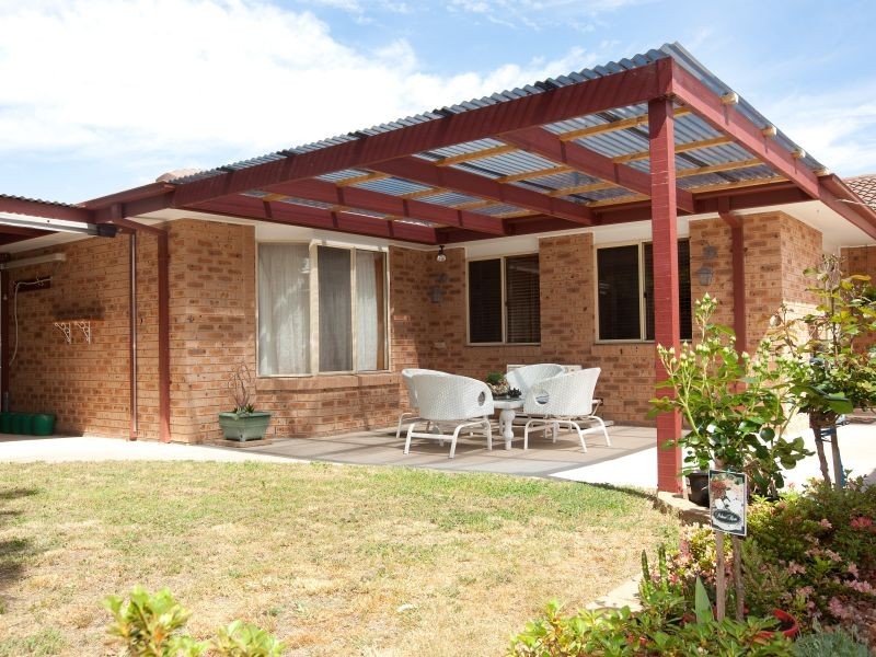 10 Mollee Crescent, Isabella Plains ACT 2905