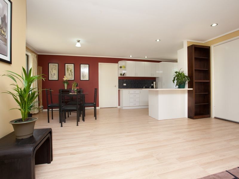 2 Bolton Place, Wanniassa ACT 2903