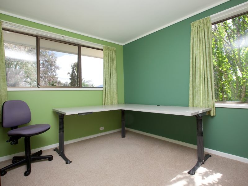 2 Bolton Place, Wanniassa ACT 2903