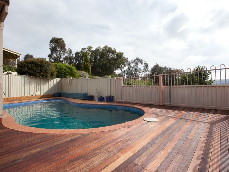 24 Temora Place, Queanbeyan NSW 2620