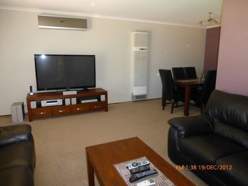 11 Stace Place, Gordon ACT 2906