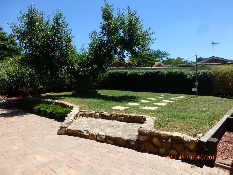 11 Stace Place, Gordon ACT 2906