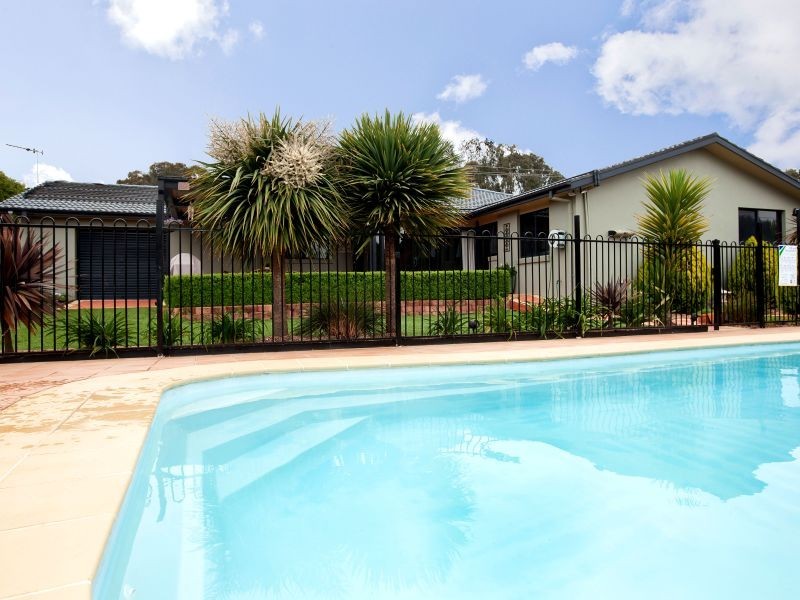 137 Streeton Drive, Stirling ACT 2611