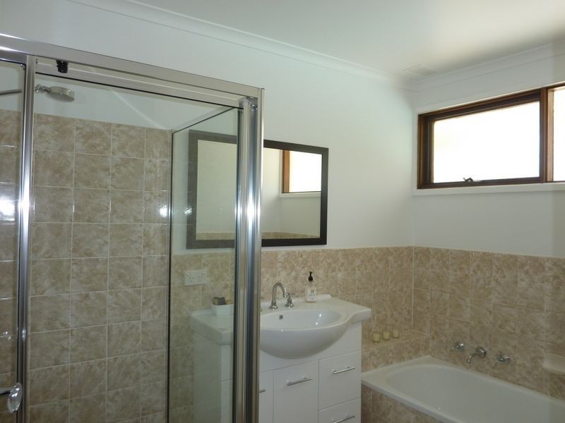 6 Dempster Place, Kambah ACT 2902