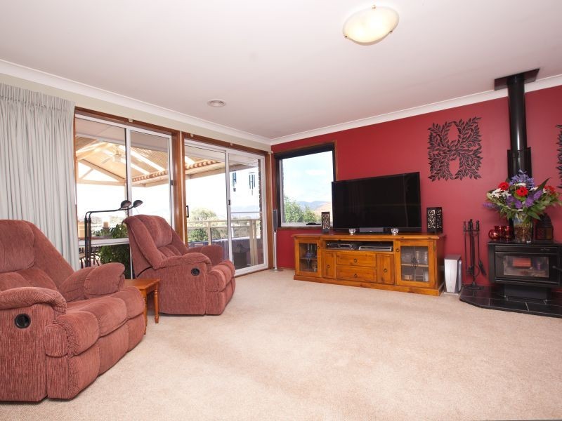 15 Johnstone Circuit, Calwell ACT 2905