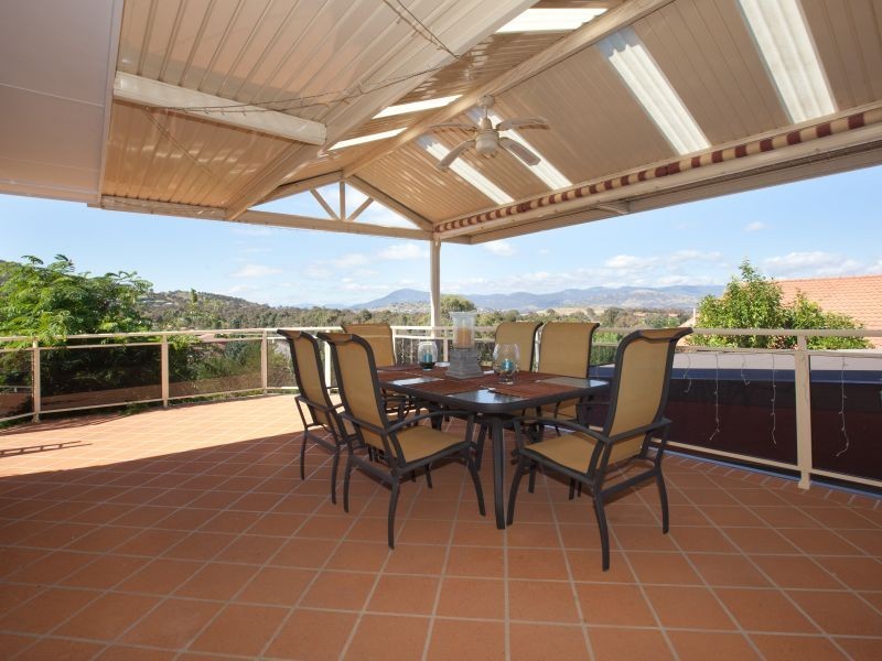 15 Johnstone Circuit, Calwell ACT 2905