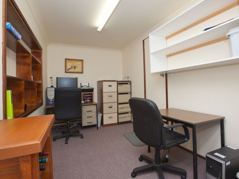 15 Johnstone Circuit, Calwell ACT 2905