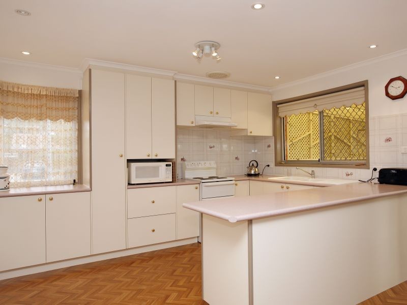 1 Stobie Place, Monash ACT 2904