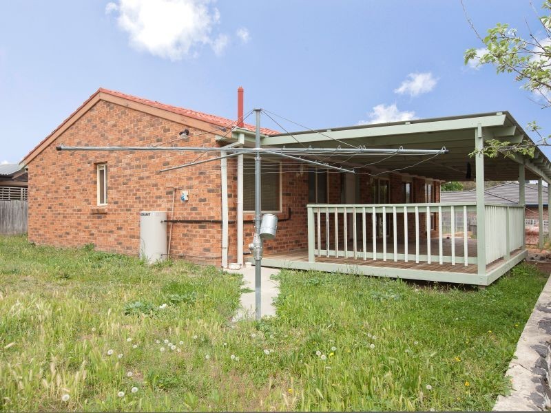 8 Prentice Place, Banks ACT 2906