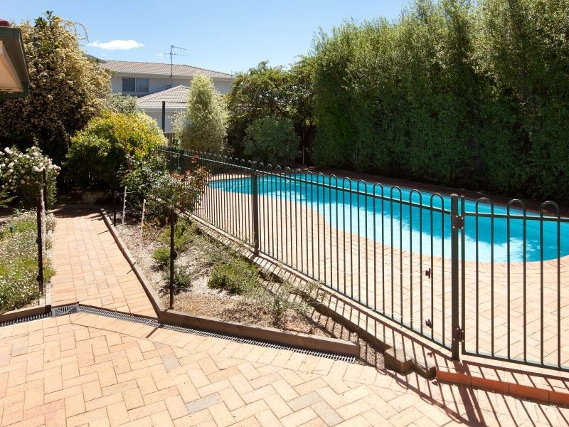 55 Bicentennial Drive, Jerrabomberra NSW 2619