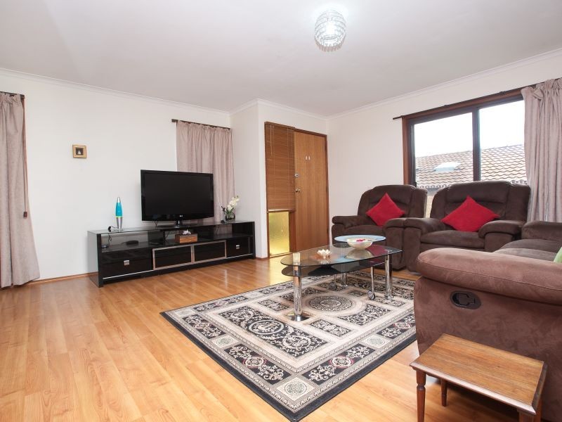 27 Carpenter Close, Calwell ACT 2905