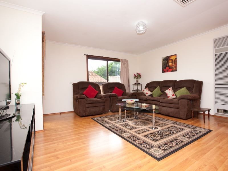 27 Carpenter Close, Calwell ACT 2905