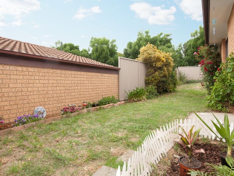 27 Carpenter Close, Calwell ACT 2905