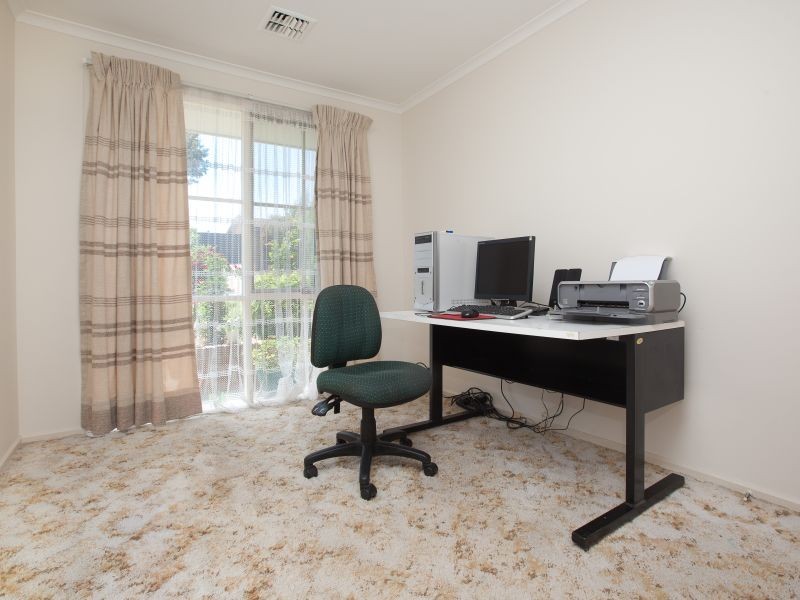 24 Tytherleigh Street, Wanniassa ACT 2903