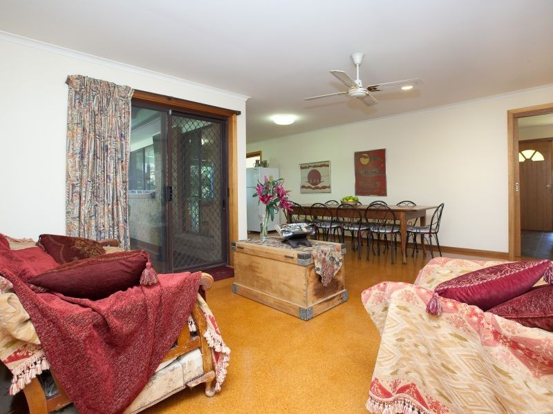 16 Moonbi Crescent, Isabella Plains ACT 2905