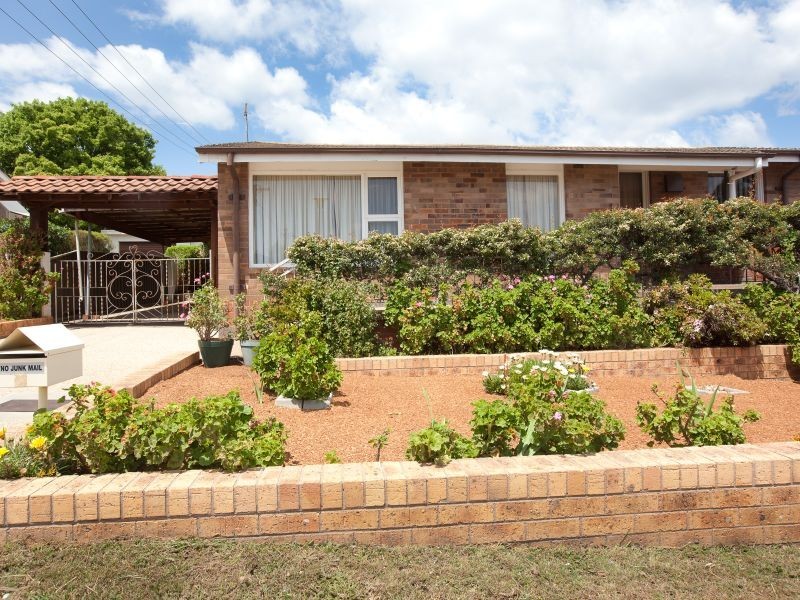 4 Hampton Circuit, Yarralumla ACT 2600
