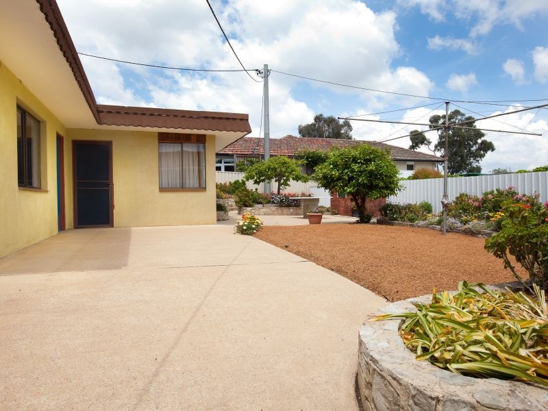 4 Hampton Circuit, Yarralumla ACT 2600
