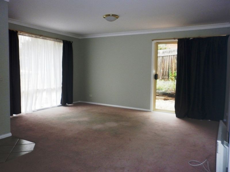 32A Bellchambers Crescent, Banks ACT 2906