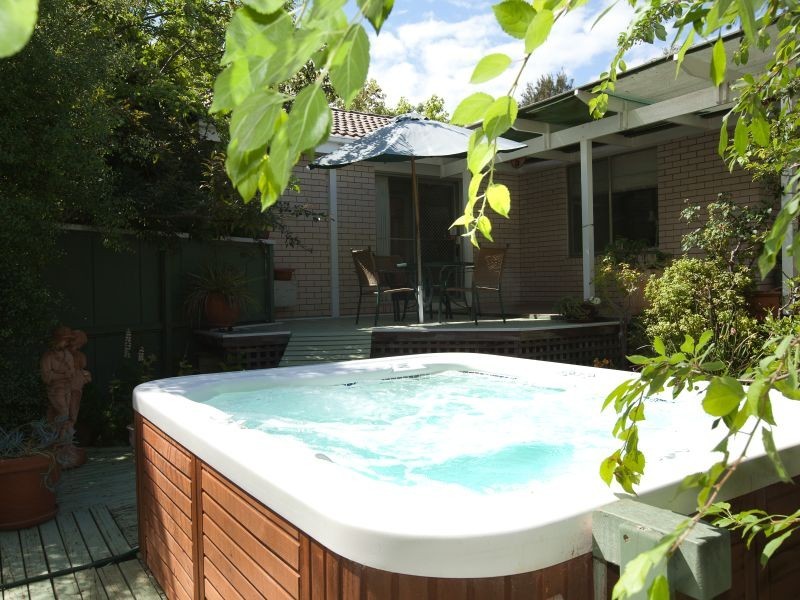 18 Wambaya Crescent, Waramanga ACT 2611