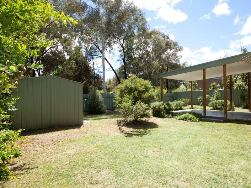 18 Derham Court, Wanniassa ACT 2903