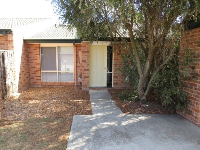 7/10 Zietz Court, Banks ACT 2906