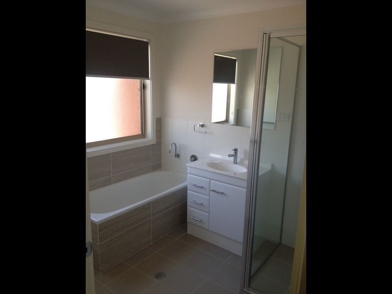 11/3 Broughton Place, Queanbeyan NSW 2620