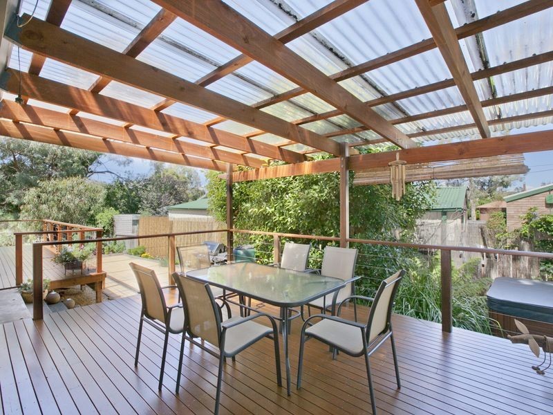 4 Hallett Place, Kambah ACT 2902