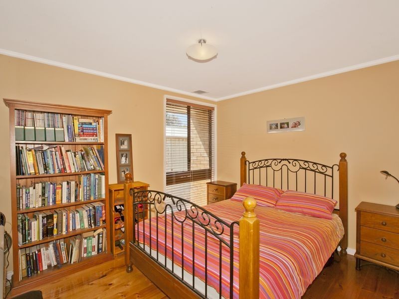 4 Hallett Place, Kambah ACT 2902