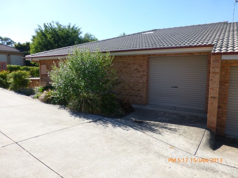 1/11 Charlton Crescent, Gordon ACT 2906