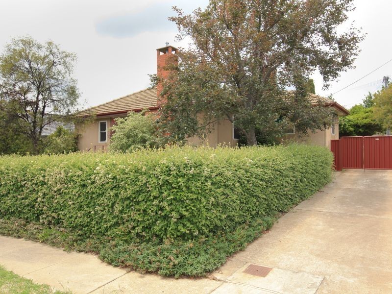 21 Gormanston Crescent, Deakin ACT 2600