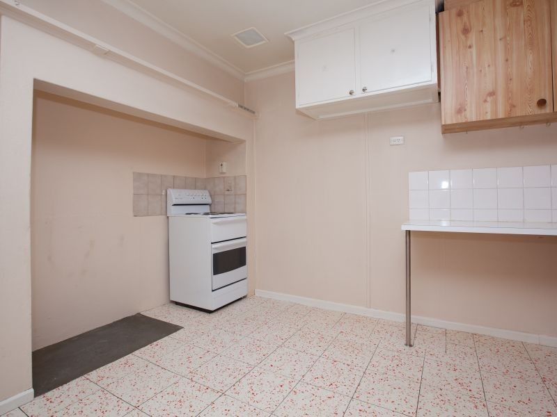 21 Gormanston Crescent, Deakin ACT 2600