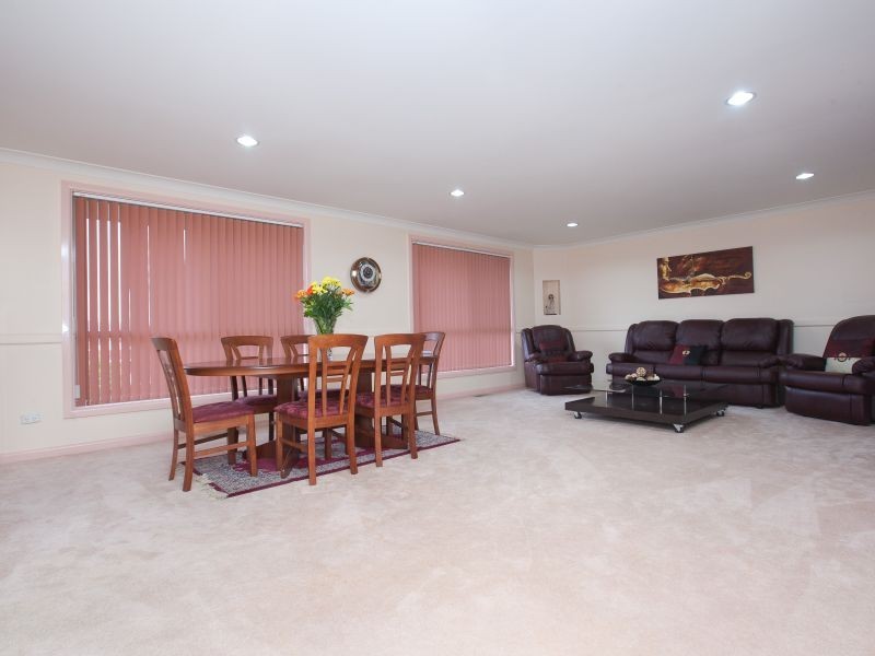 41 Kinsella Street, Queanbeyan NSW 2620