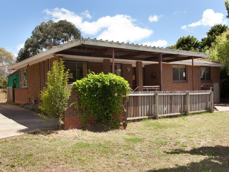 8 Paech Place, Kambah ACT 2902