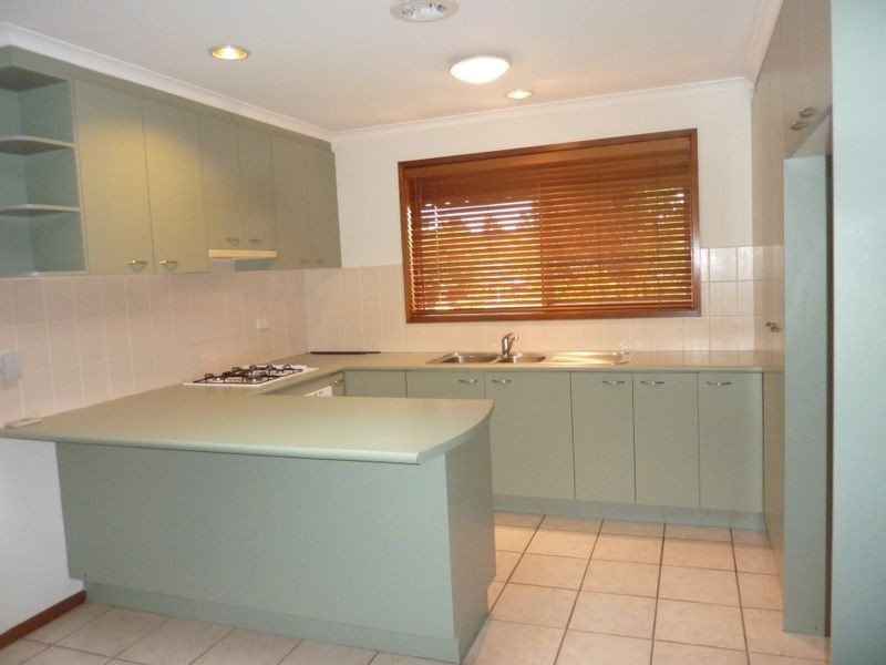 8A Kayzer Place, Monash ACT 2904