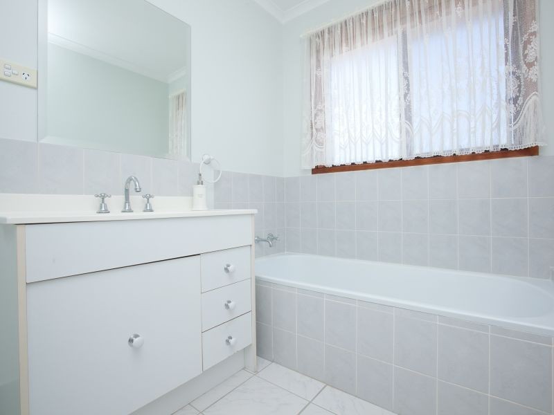 12 Freda Gibson Circuit, Theodore ACT 2905