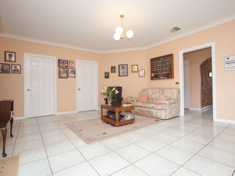 20 Fingleton Crescent, Gordon ACT 2906