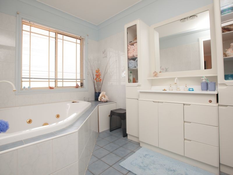 20 Fingleton Crescent, Gordon ACT 2906