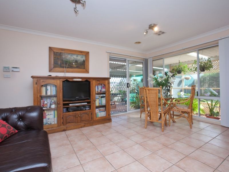 45 Oxenham Circuit, Gordon ACT 2906