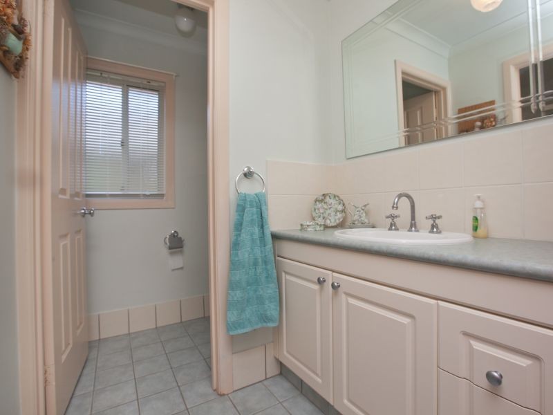 45 Oxenham Circuit, Gordon ACT 2906