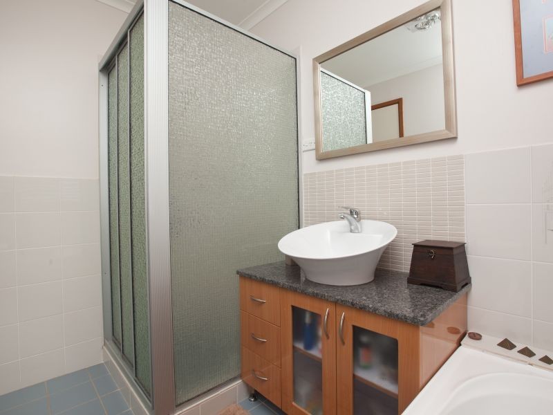 8 Beaufort Retreat, Gordon ACT 2906