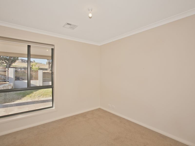 27 Macandie Street, Casey ACT 2913